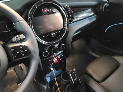 2022 MINI Cooper VIN: