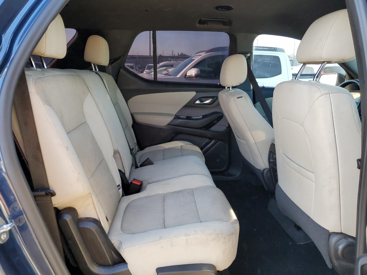 2022 CHEVROLET TRAVERSE LS VIN:1GNERFKWXNJ136631