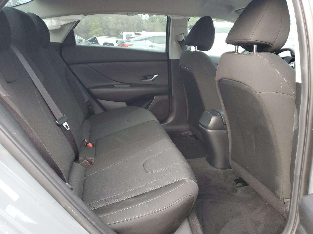 2022 HYUNDAI ELANTRA SE VIN:KMHLL4AG5NU330736