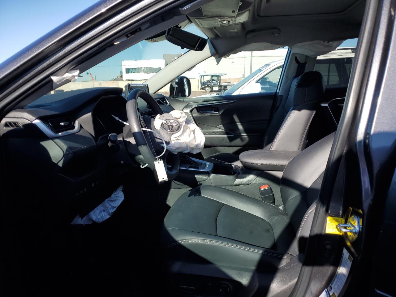 2022 TOYOTA RAV4 XLE PREMIUM VIN:2T3A1RFV0NC284338