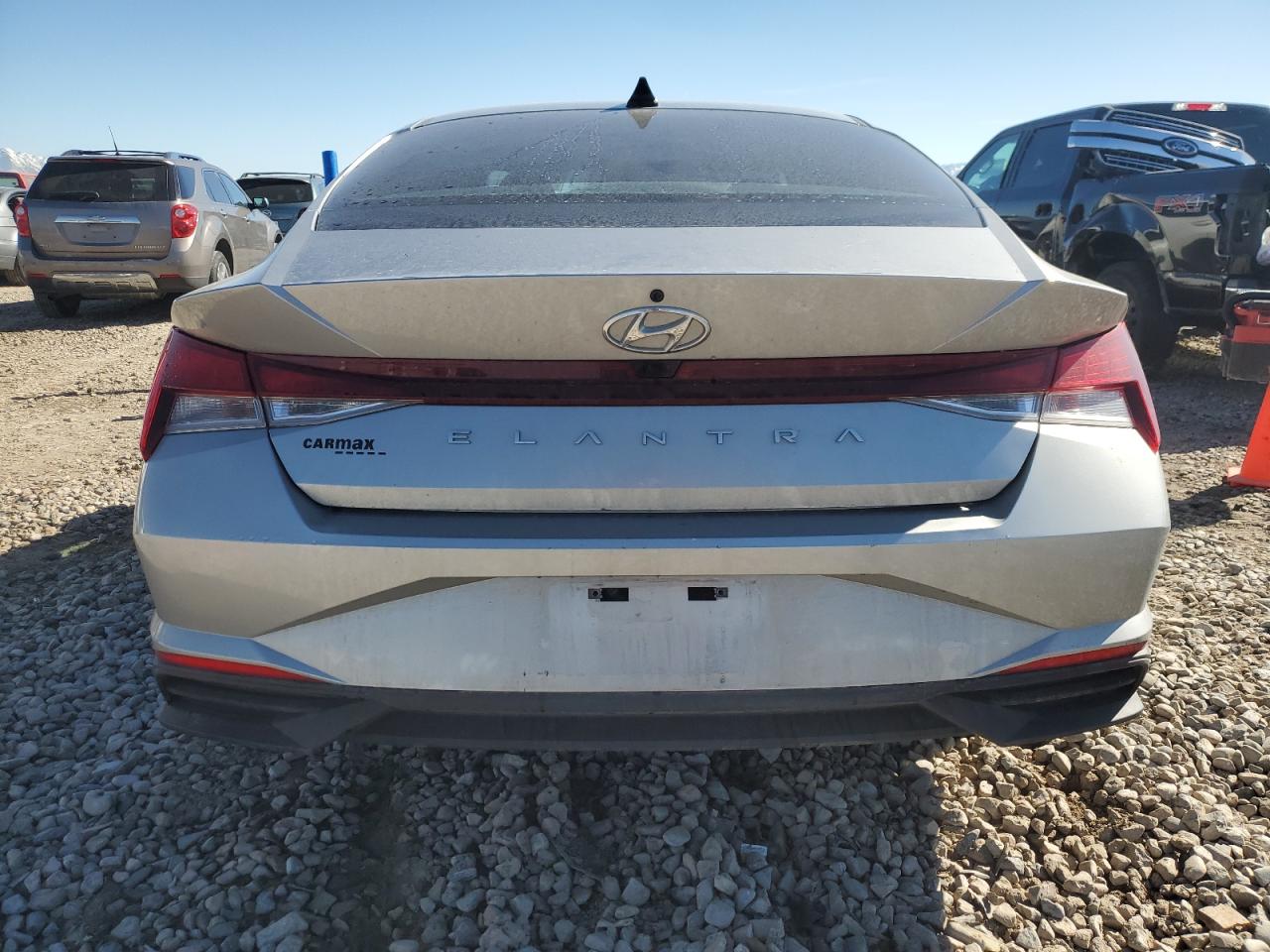 2022 HYUNDAI ELANTRA SEL VIN:5NPLM4AG9NH078999