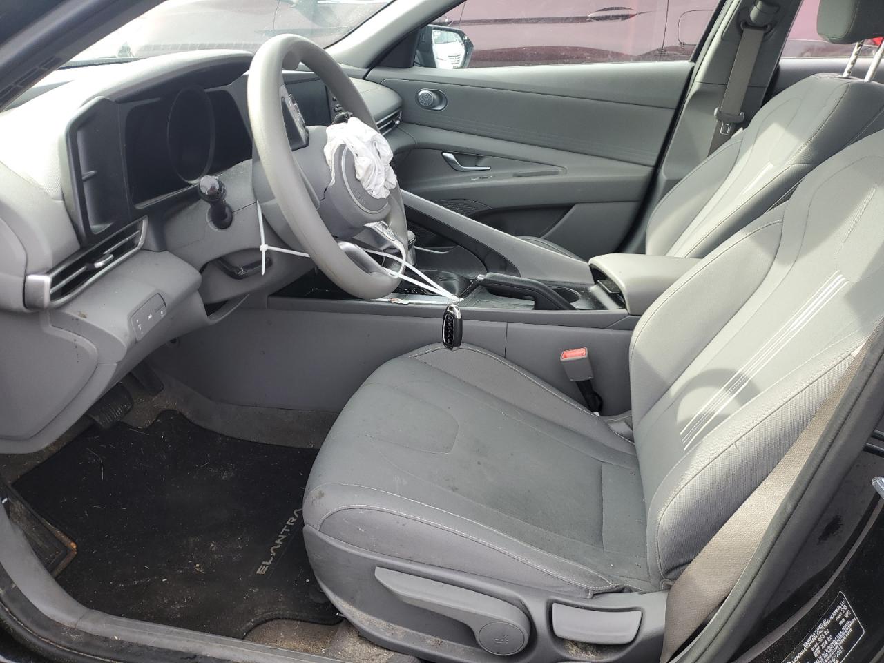 2023 HYUNDAI ELANTRA SEL VIN:5NPLM4AG2PH092083