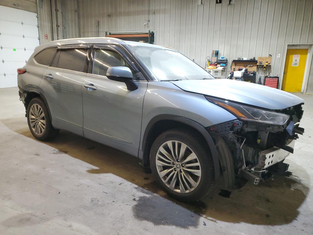 2022 TOYOTA HIGHLANDER PLATINUM VIN:5TDFZRBH3NS219756