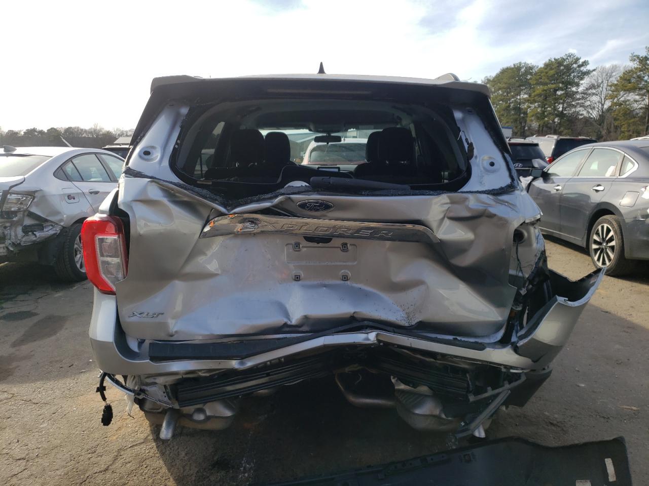 2022 FORD EXPLORER XLT VIN:1FMSK7DH6NGA33901
