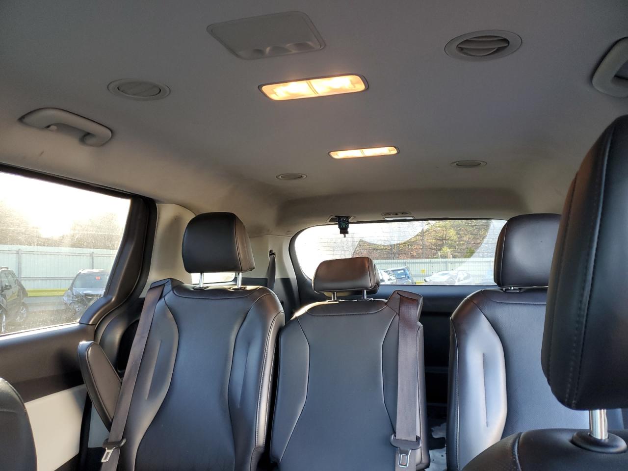 2022 KIA CARNIVAL LX VIN:KNDNB4H3XN6190223