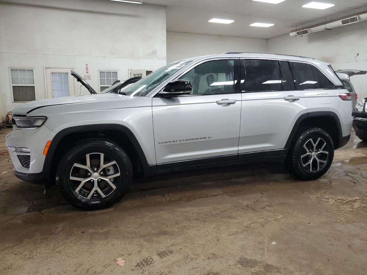 2023 JEEP GRAND CHEROKEE LIMITED VIN:1C4RJHBG7PC570809