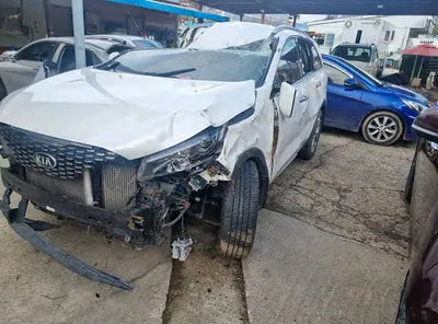 2018 Kia Sorento KNAPG81BBJA456147 VIN:KNAPG81BBJA456147