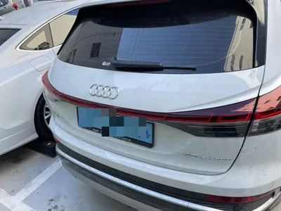 2022 Audi e-tron VIN: