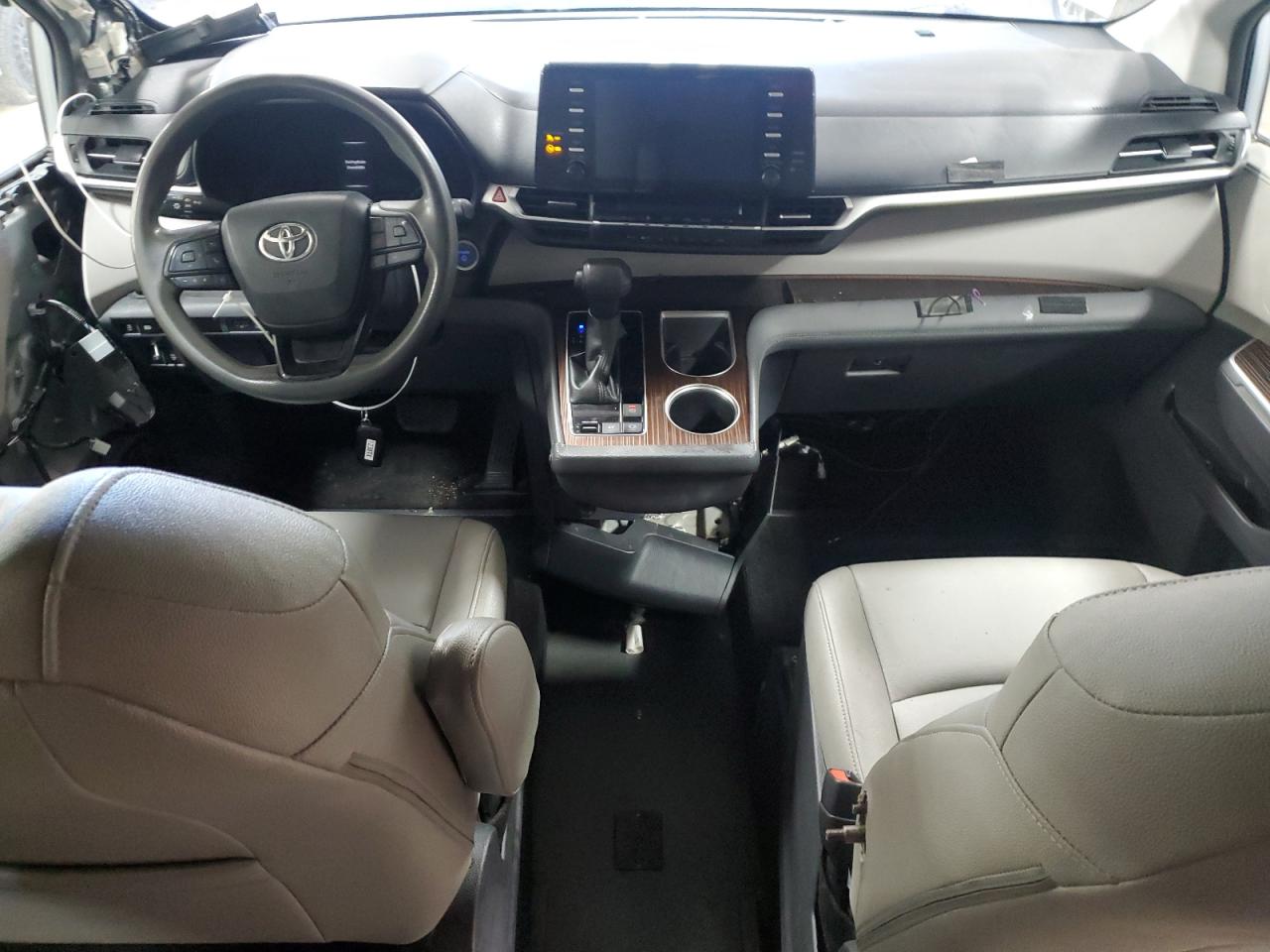 2022 TOYOTA SIENNA LE VIN:5TDKRKEC8NS096302