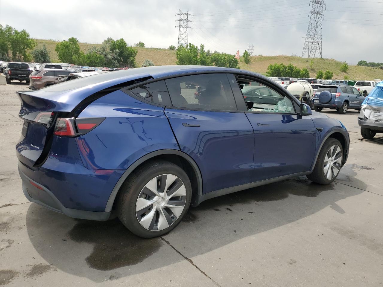 2023 TESLA MODEL Y  VIN:7SAYGDEE6PF687655