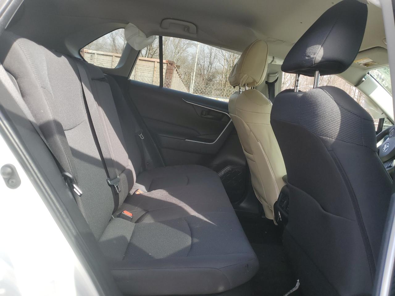 2024 TOYOTA RAV4 LE VIN:2T3MWRFV0RW201428