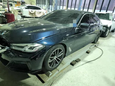 2022 BMW 520 VIN: