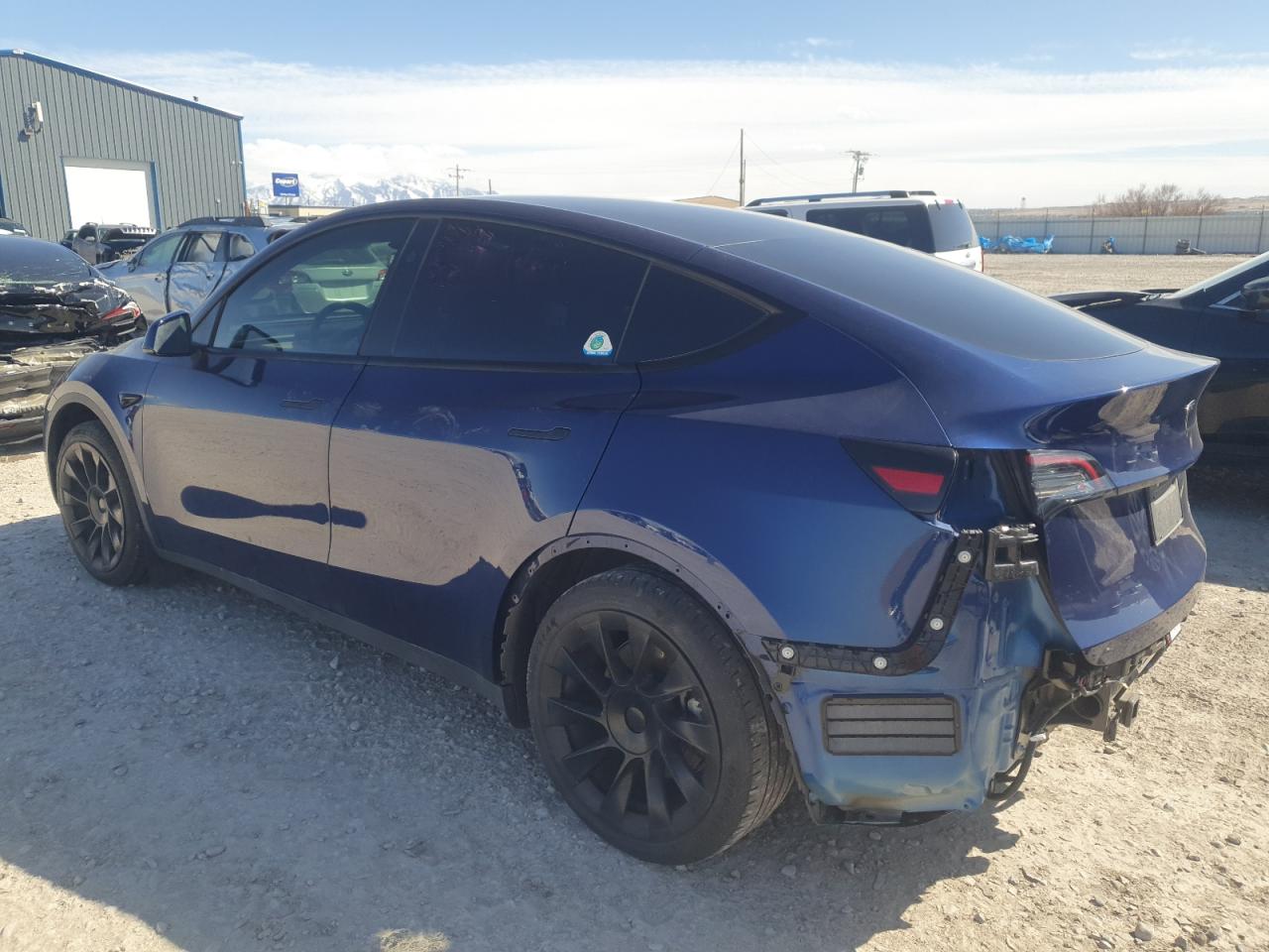 2023 TESLA MODEL Y  VIN:7SAYGAEE2PF855113