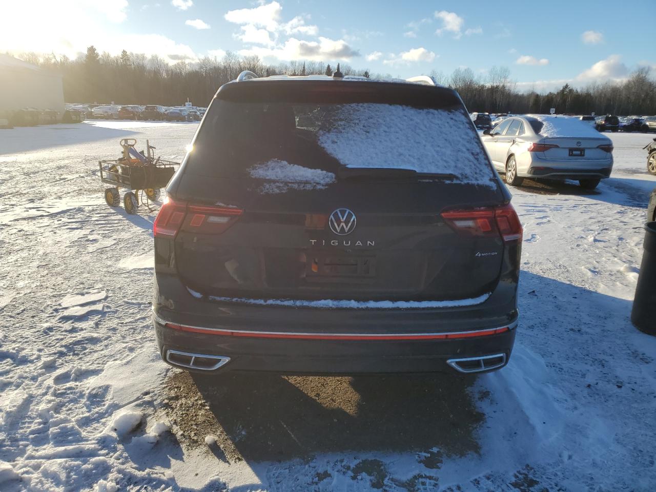 2024 VOLKSWAGEN TIGUAN SEL R-LINE BLACK VIN:3VV4B7AX9RM109679