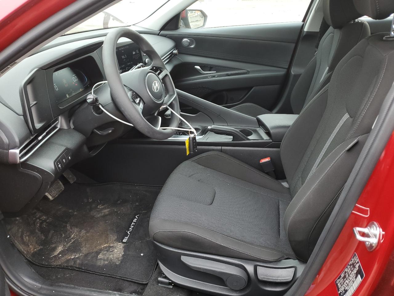 2024 HYUNDAI ELANTRA SE VIN:KMHLL4DG4RU824927