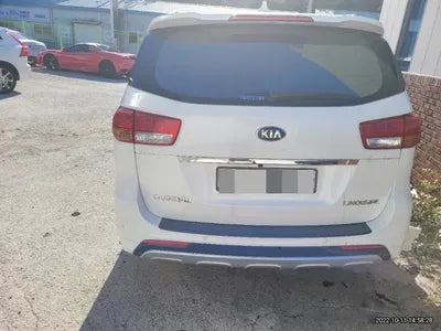 2015 Kia Carnival VIN: