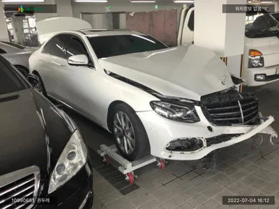 2018 Mercedes-Benz E 300 WDDZF4JB1JA423443 VIN:WDDZF4JB1JA423443