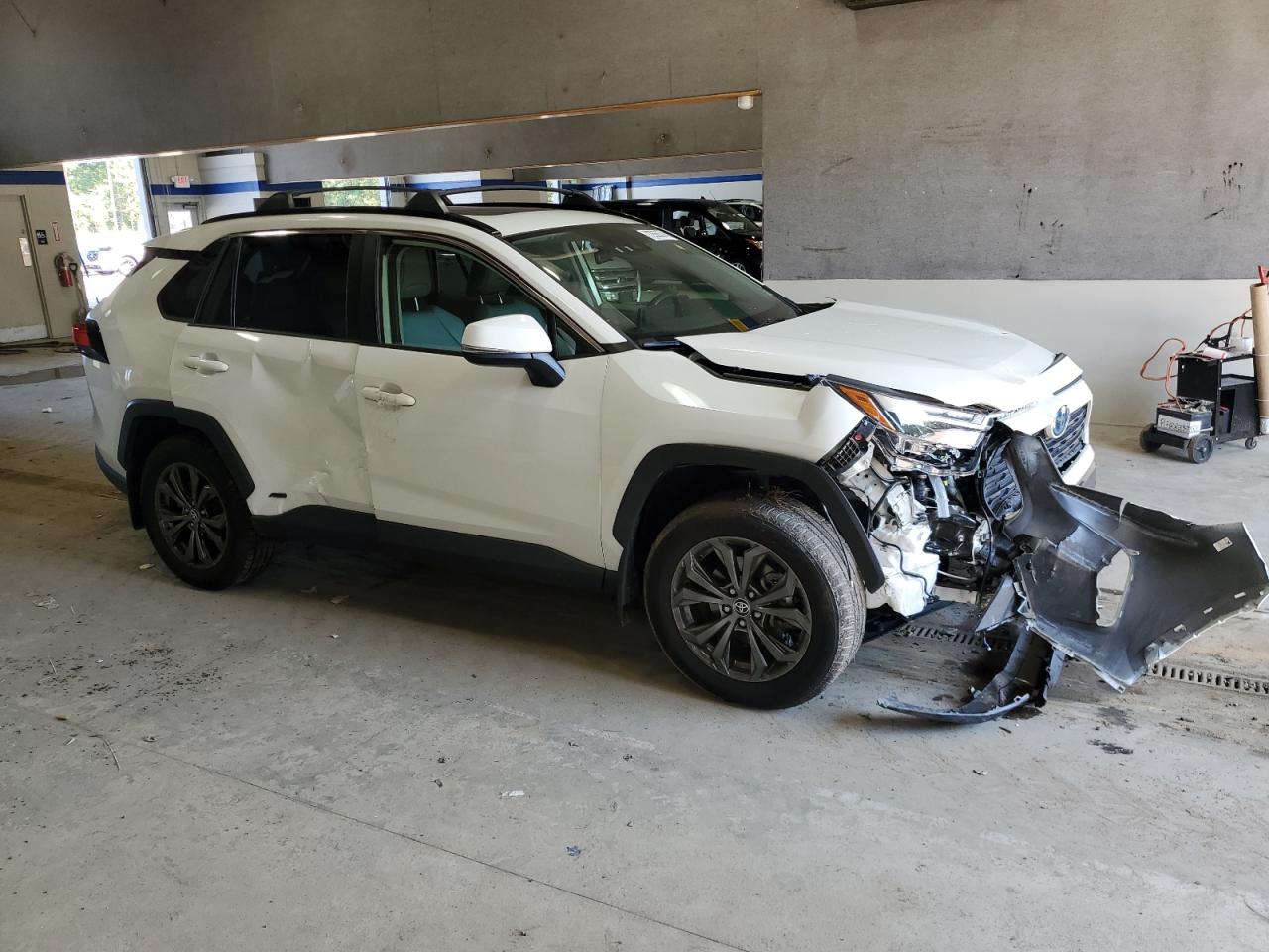 2022 TOYOTA RAV4 XLE PREMIUM VIN:JTMB6RFV5ND518801