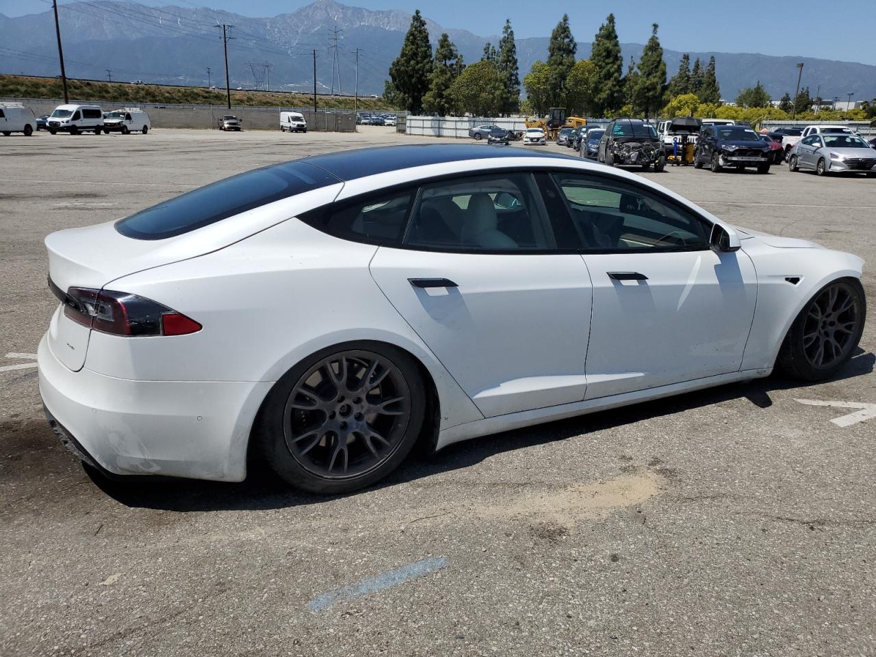 2022 TESLA MODEL S  VIN:5YJSA1E52NF461998