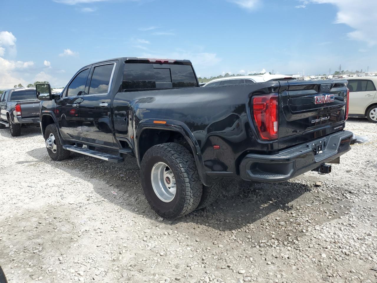 2022 GMC SIERRA K3500 DENALI VIN:1GT49WEY4NF202868