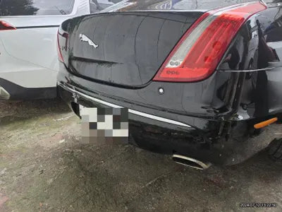 2015 Jaguar XJ VIN: