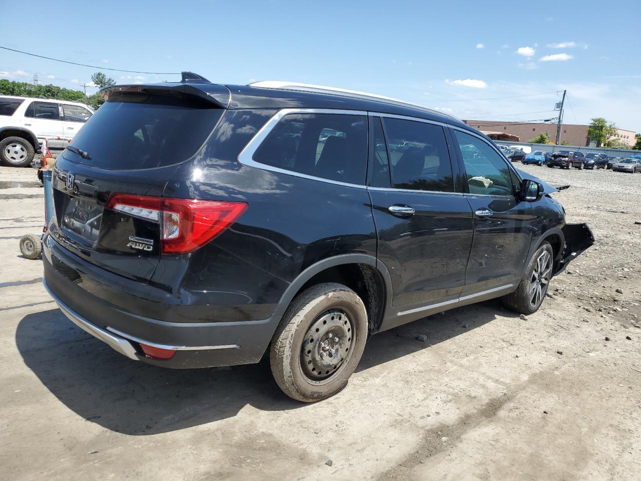 2022 HONDA PILOT TOURING VIN:5FNYF6H62NB057161
