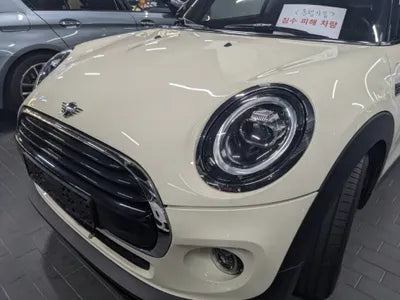 2021 MINI Cooper VIN: