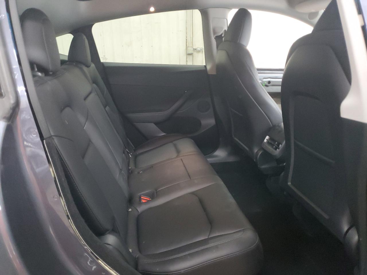 2023 TESLA MODEL Y  VIN:7SAYGDEE6PF831883
