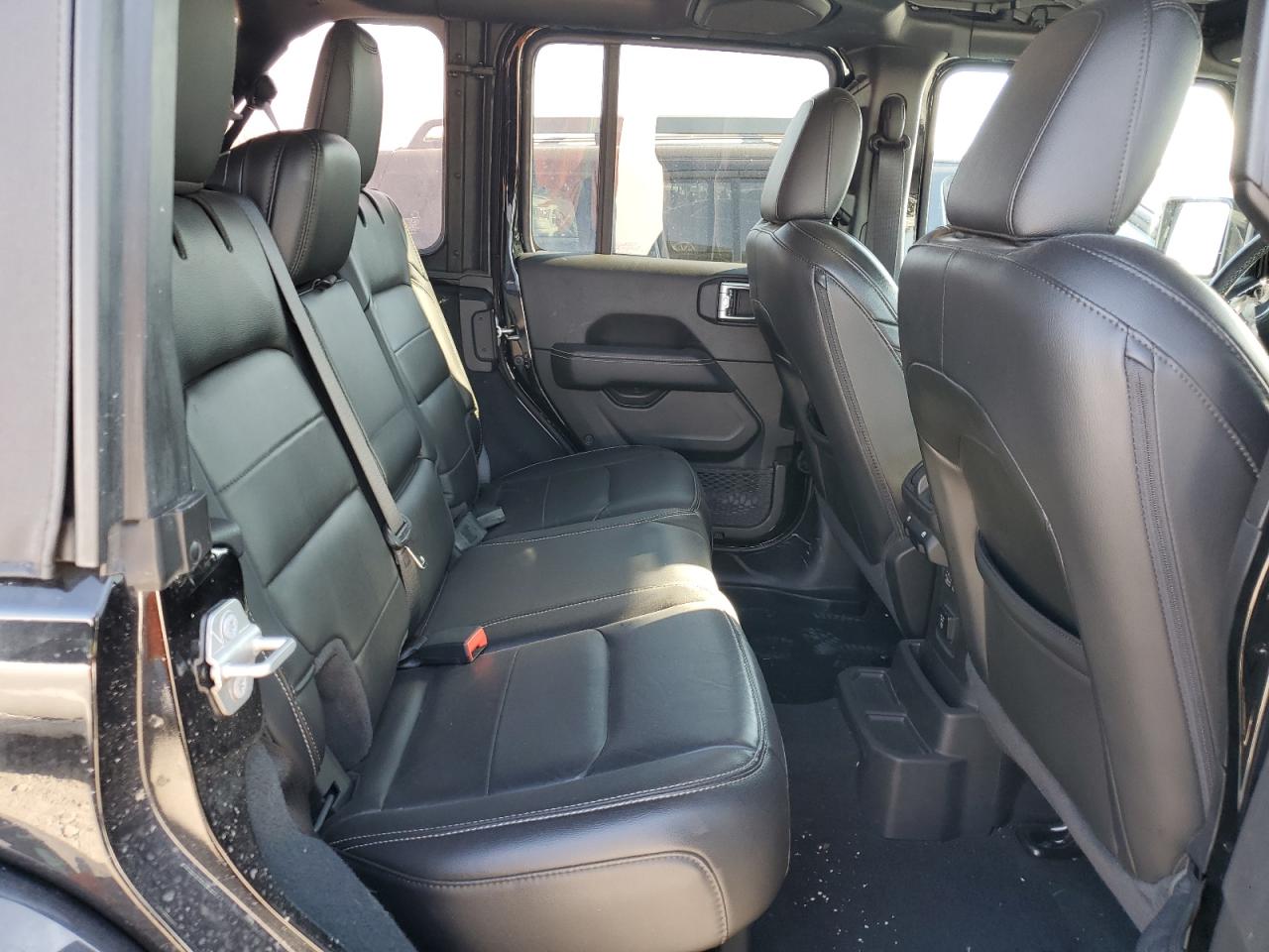 2022 JEEP WRANGLER UNLIMITED SAHARA VIN:1C4HJXEN2NW122733