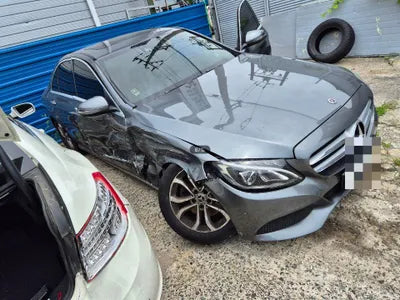 2017 Mercedes-Benz C 200 VIN: