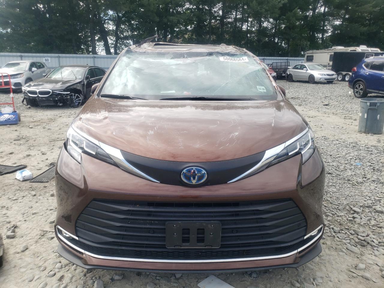 2022 TOYOTA SIENNA XLE VIN:5TDYSKFC4NS043805