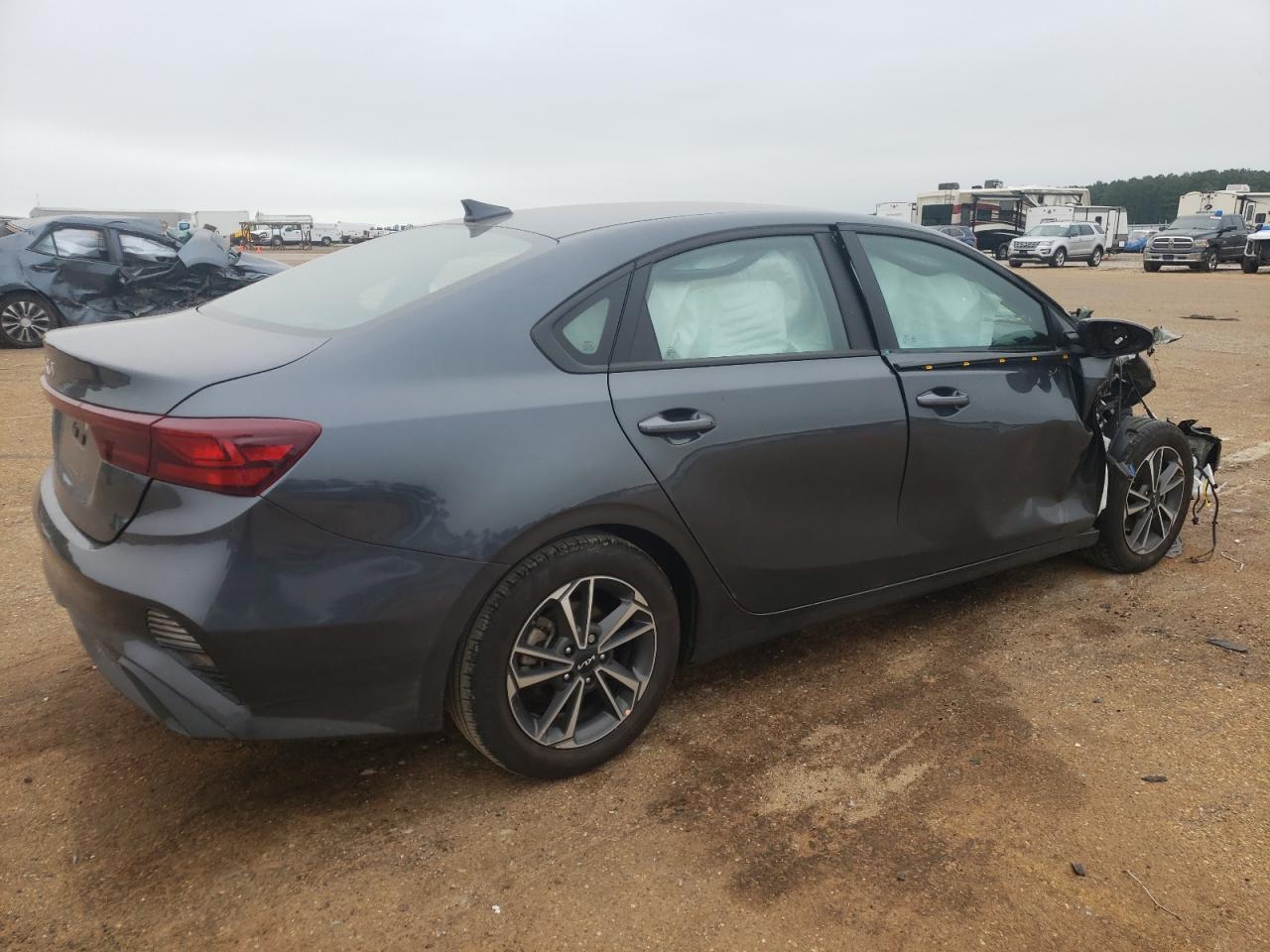 2023 KIA FORTE LX VIN:3KPF24AD7PE651706