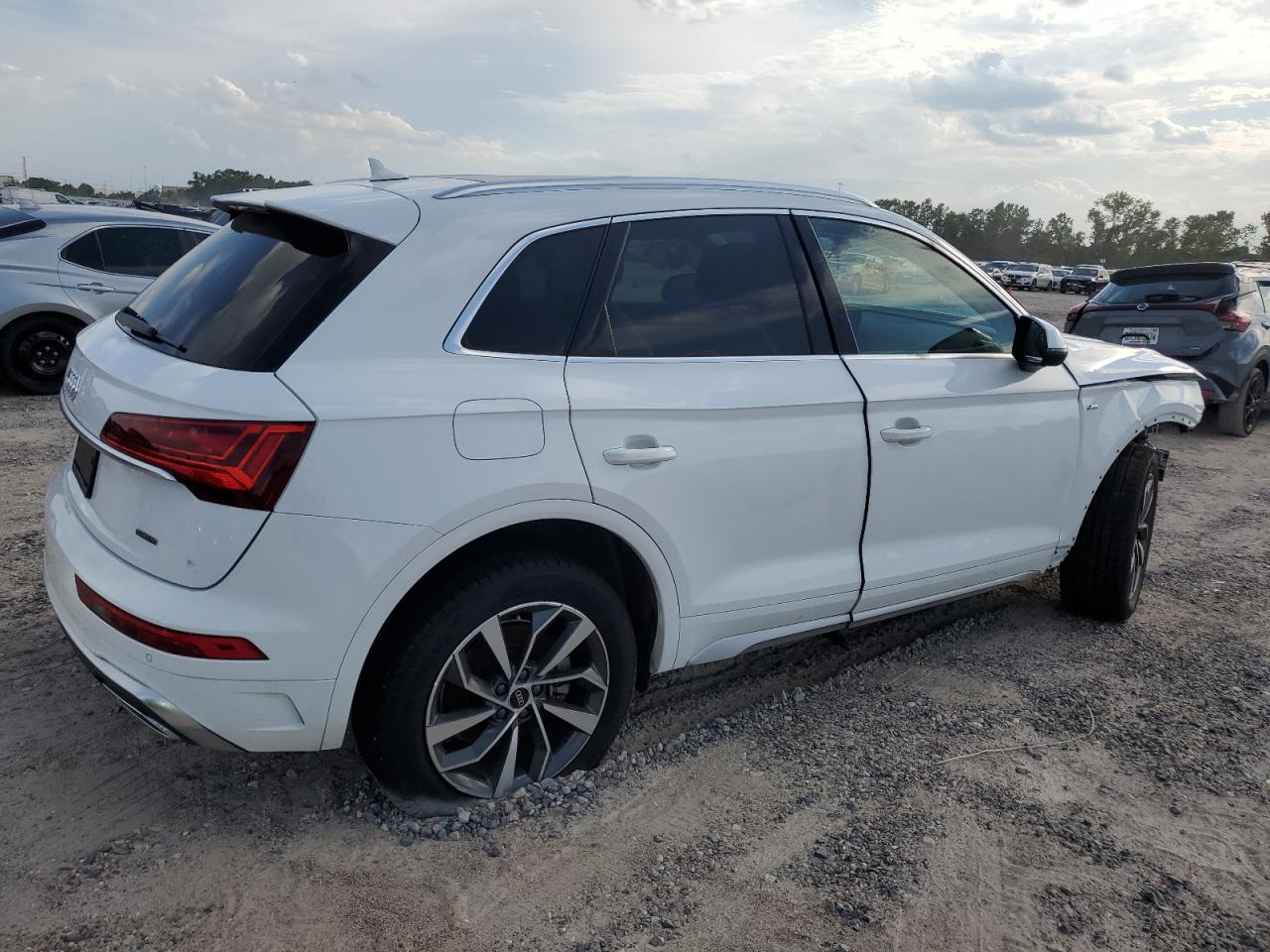 2022 AUDI Q5 PREMIUM PLUS 45 VIN:WA1EAAFY2N2016082