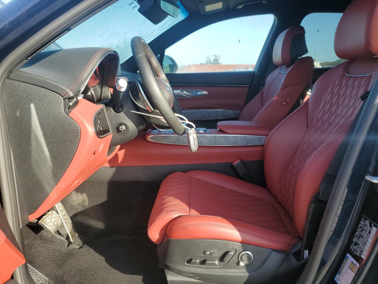 2023 GENESIS GV70 BASE VIN:KMUMCDTC7PU083934