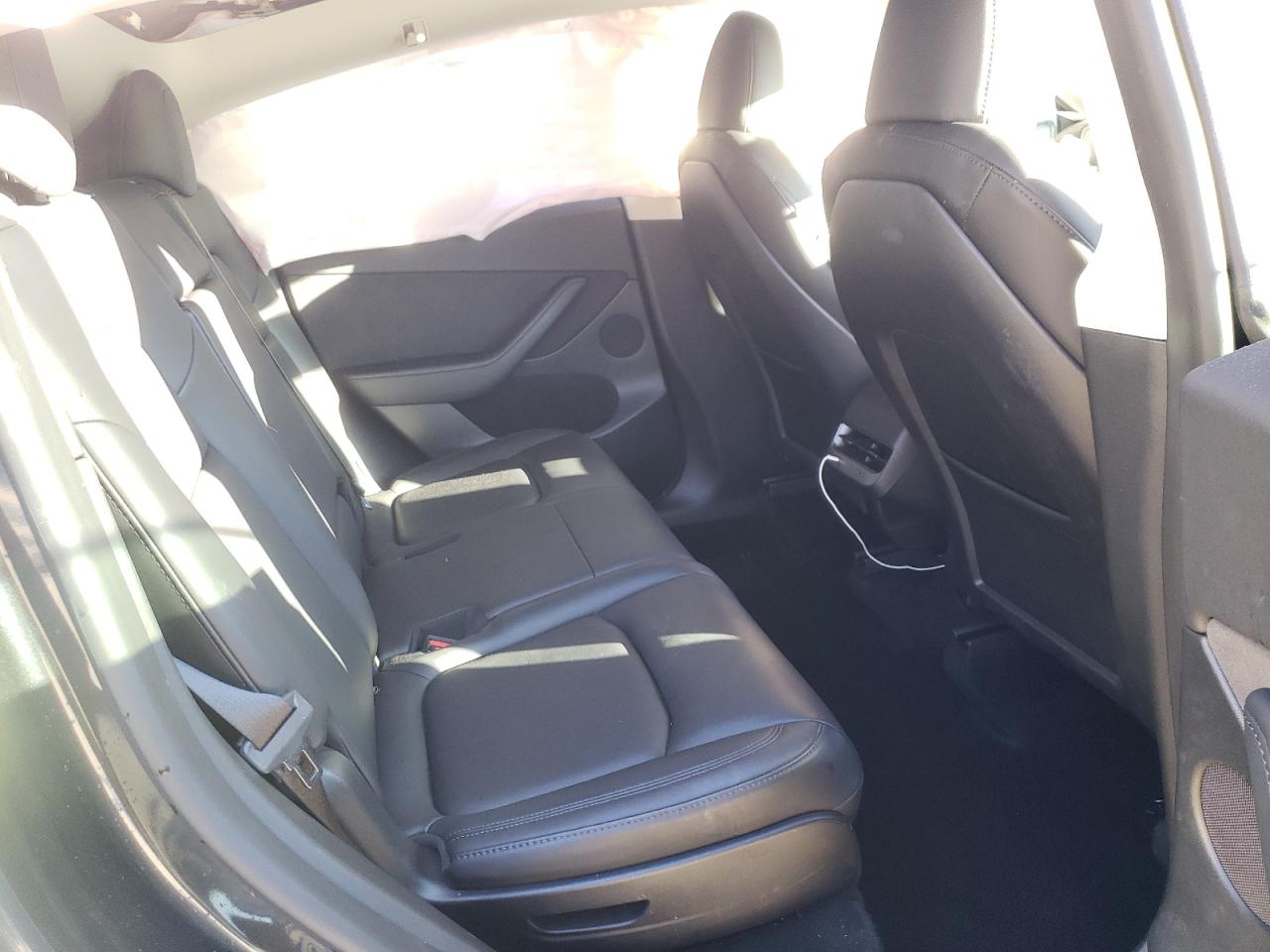 2024 TESLA MODEL Y  VIN:7SAYGAEE7RF004234