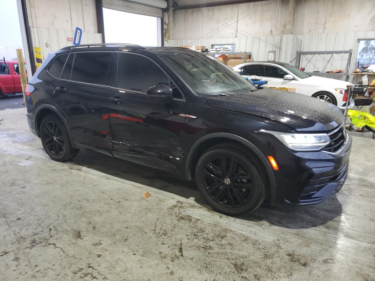 2022 VOLKSWAGEN TIGUAN SE R-LINE BLACK VIN:3VVCB7AX5NM093647