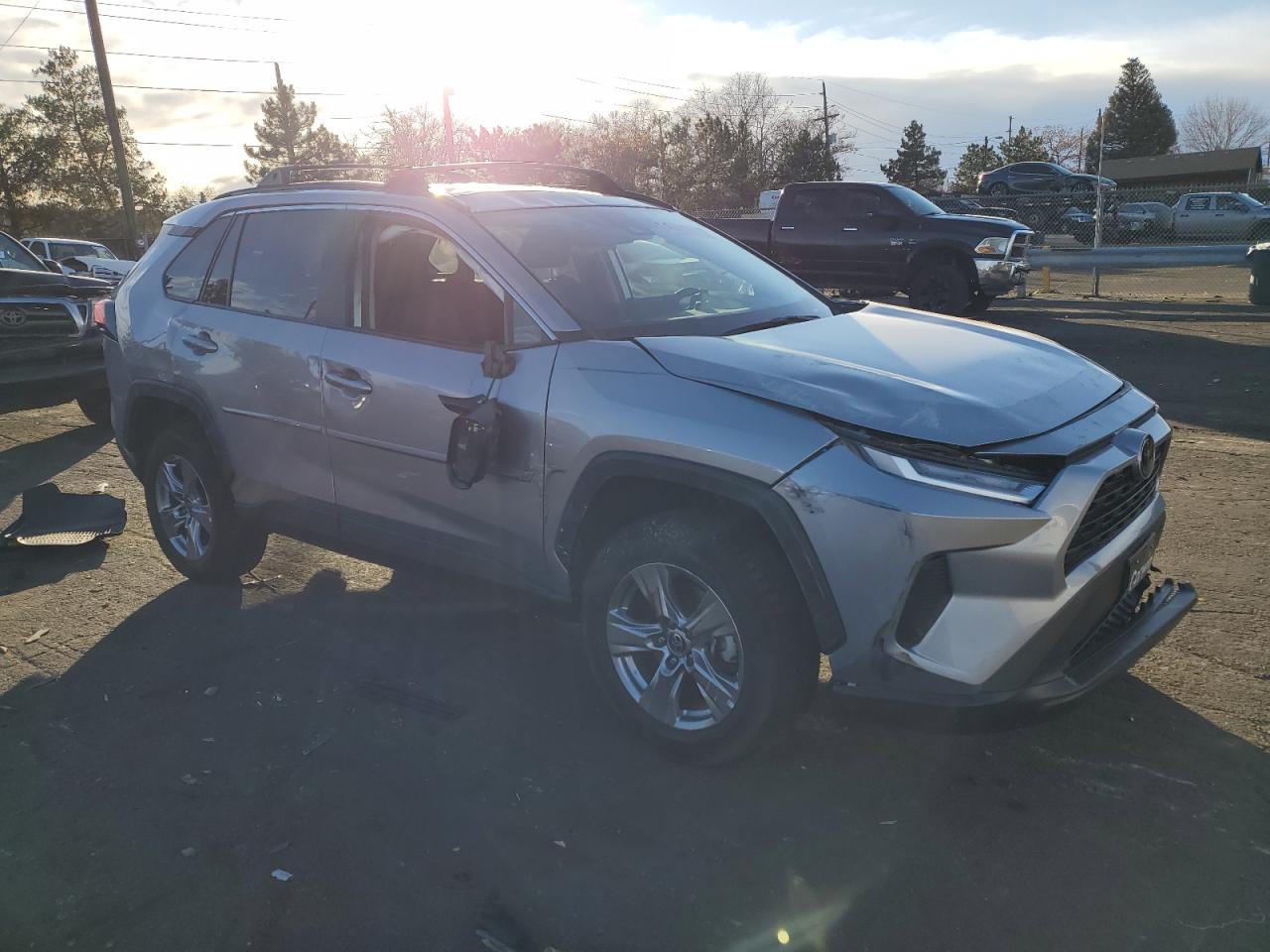 2022 TOYOTA RAV4 XLE VIN:2T3P1RFVXNC321681