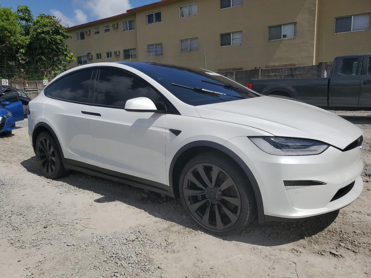 2022 TESLA MODEL X  VIN:7SAXCBE58NF328817