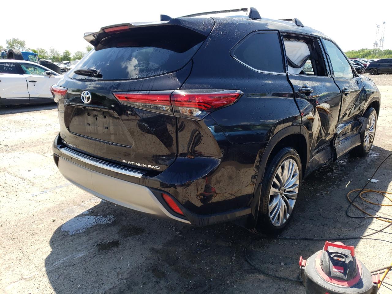 2022 TOYOTA HIGHLANDER PLATINUM VIN:5TDFZRBH8NS235404