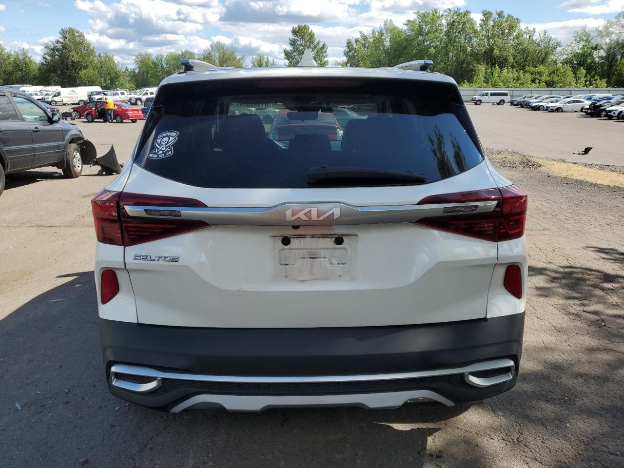 2022 KIA SELTOS EX VIN:KNDERCAA3N7266650
