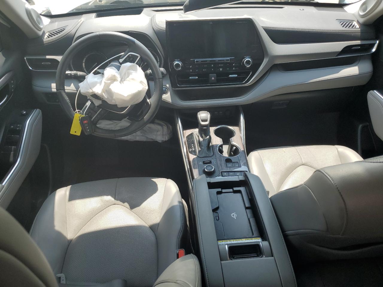 2022 TOYOTA HIGHLANDER PLATINUM VIN:5TDFZRBH3NS188282