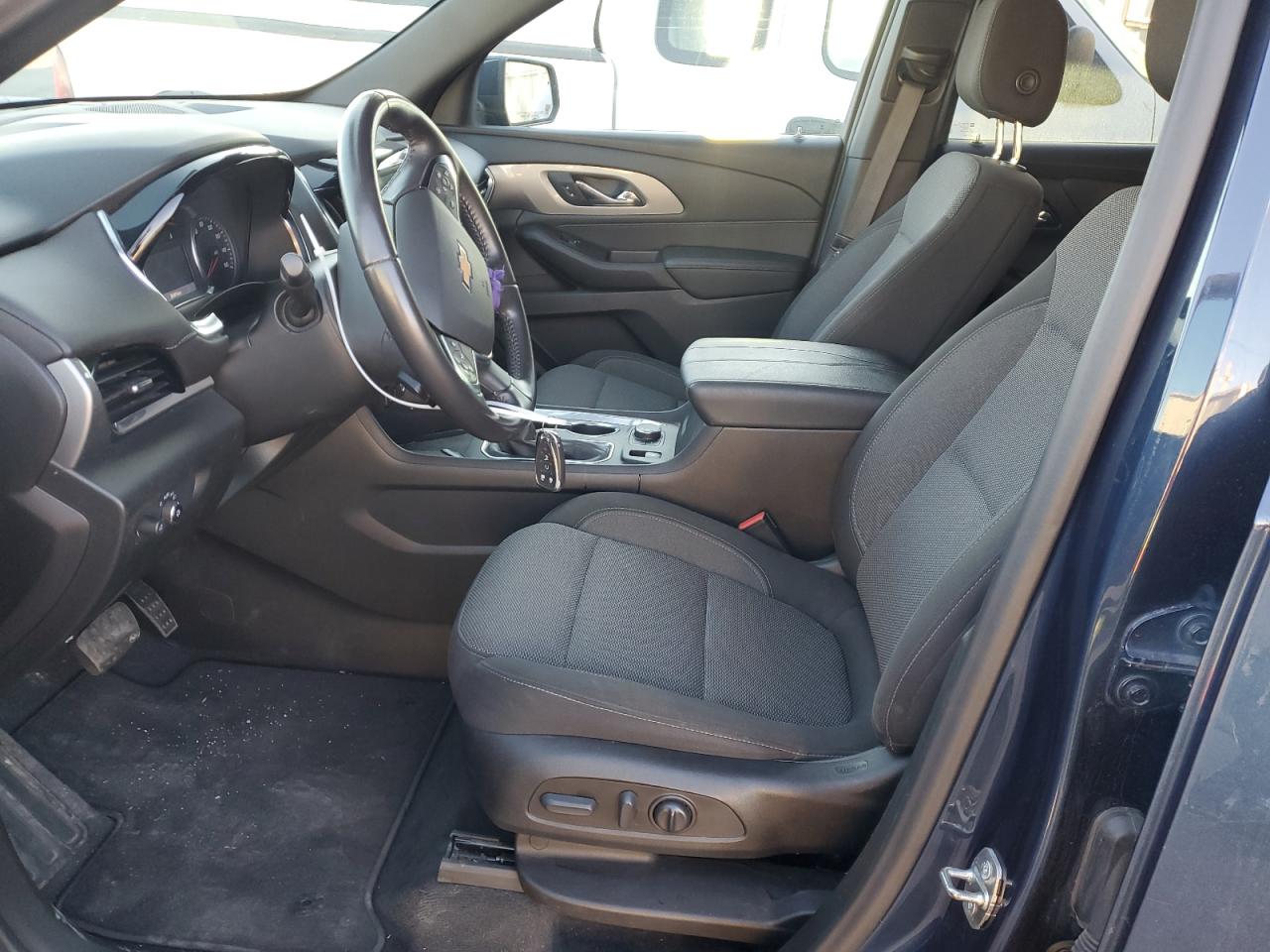 2022 CHEVROLET TRAVERSE LT VIN:1GNEVGKW0NJ184477