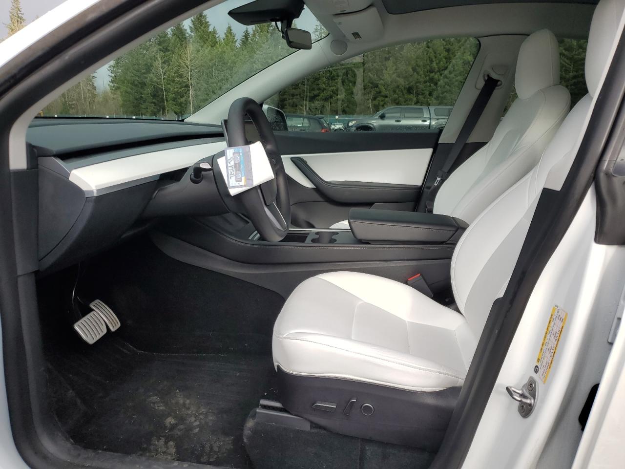 2022 TESLA MODEL Y  VIN:7SAYGDEF9NF457436