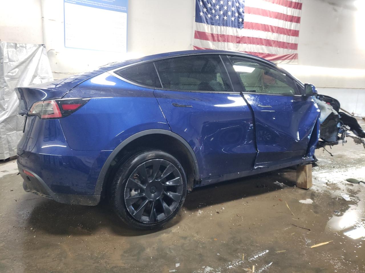 2022 TESLA MODEL Y  VIN:7SAYGDEE3NF439201