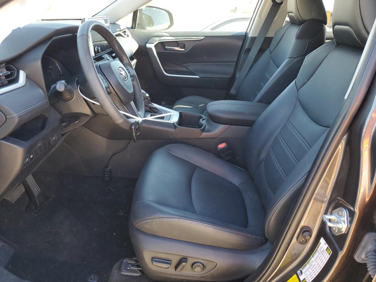 2024 TOYOTA RAV4 XLE PREMIUM VIN:2T3C1RFV6RC253268