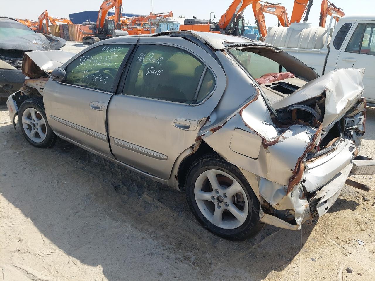 2005 NISSAN MAXIMA VIN:JN1CA31C05M******