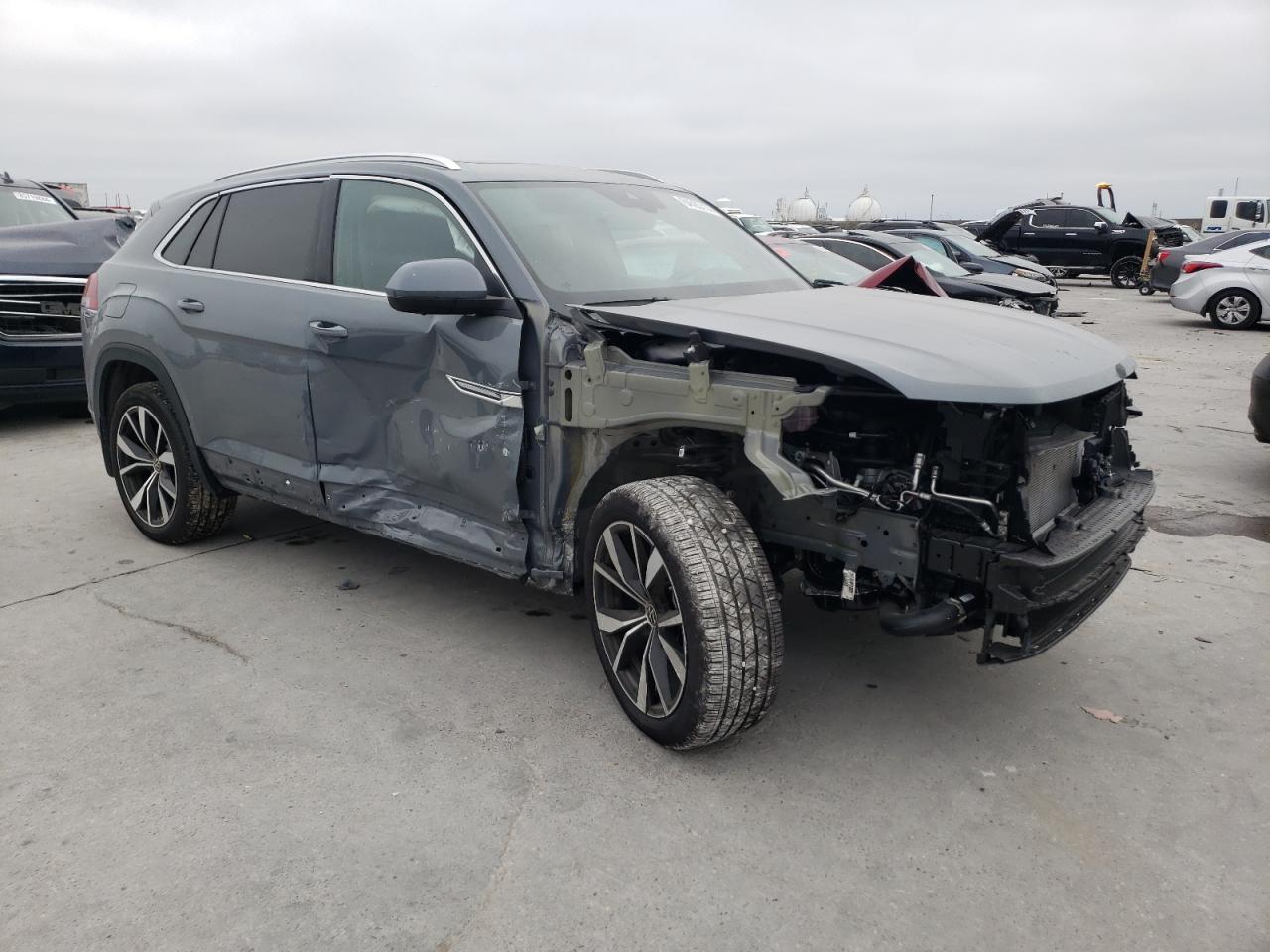 2024 VOLKSWAGEN ATLAS CROSS SPORT SEL PREMIUM R-LINE VIN:1V2FE2CA6RC241826