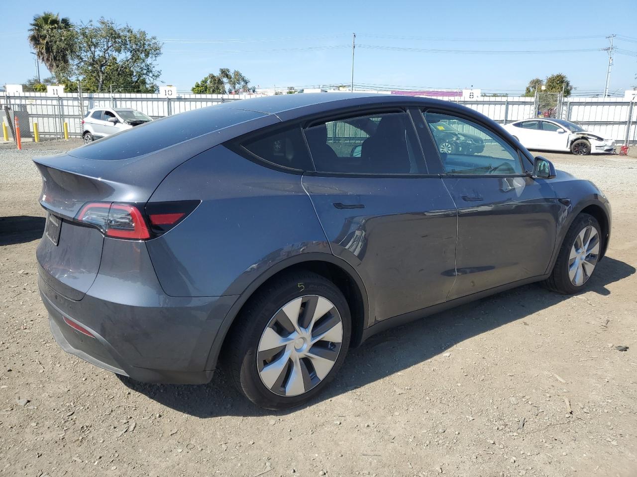 2023 TESLA MODEL Y  VIN:7SAYGDED6PF956292