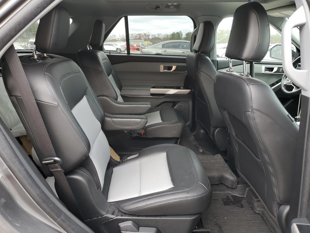 2023 FORD EXPLORER XLT VIN:1FMSK7DH8PGA73111