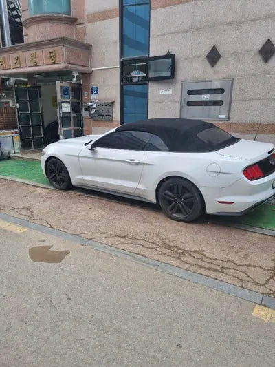 2015 Ford Mustang VIN: